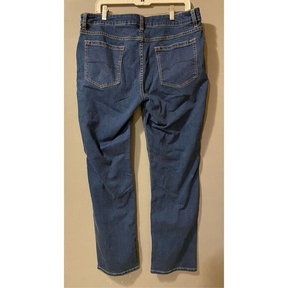 Blue Mountain Dark Wash Straight Leg Jeans Size 16 NWOT - Picture 2 of 6